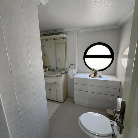 Sal U1h2b5p Seaview Apartment *